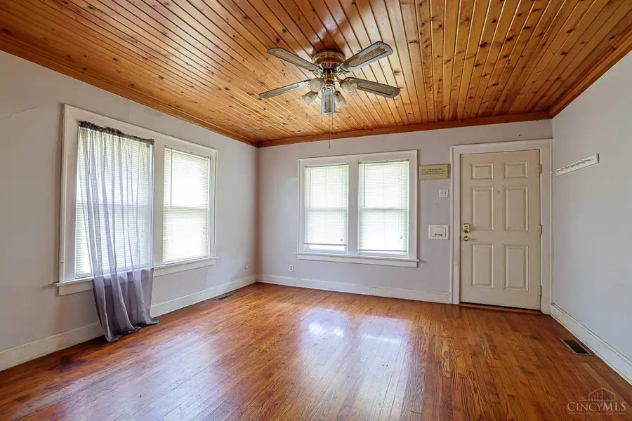 6634 Fairpark Avenue, Cincinnati, OH 45216 - #3