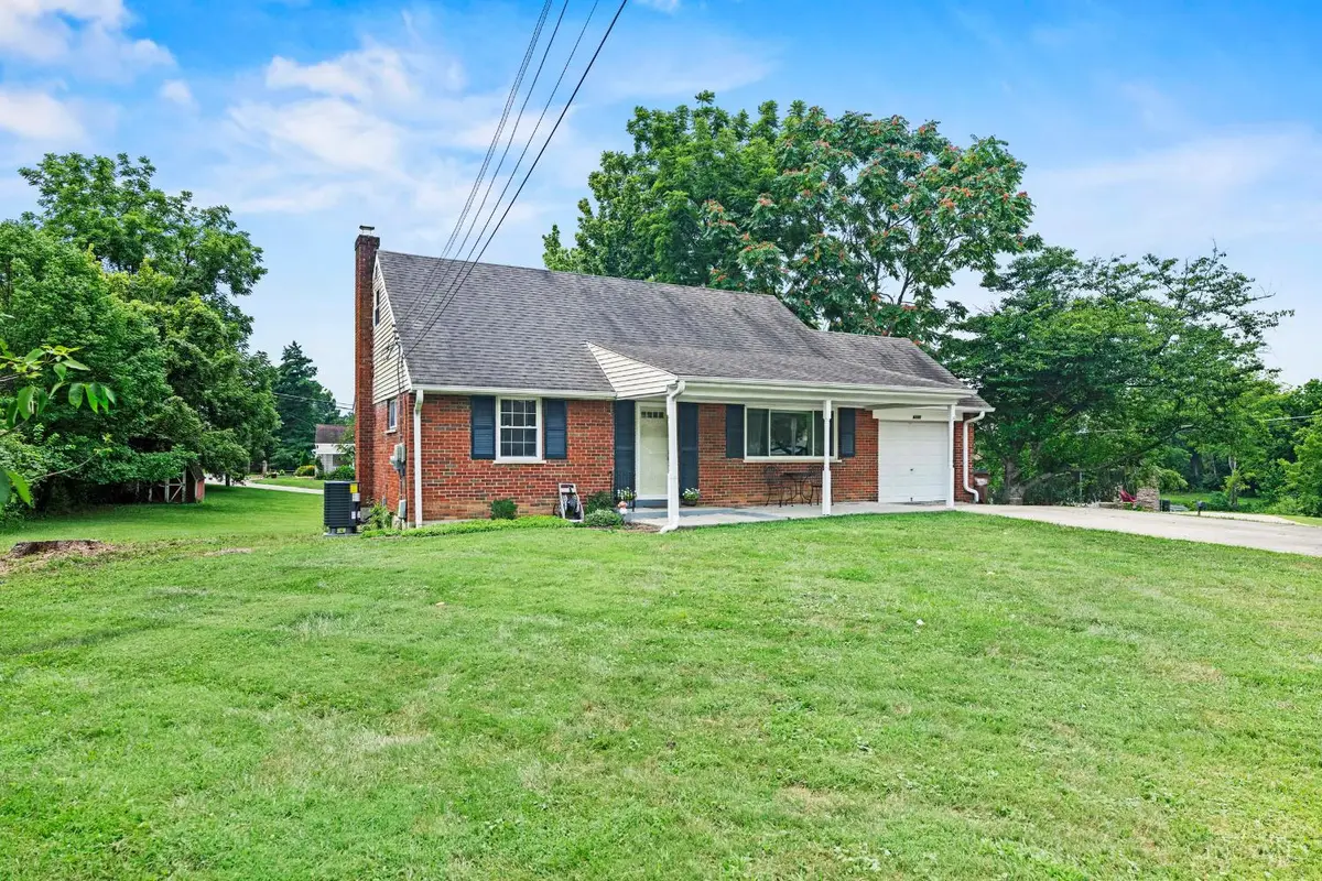 6245 Blackburn Drive, Miami, OH 45140 - #1