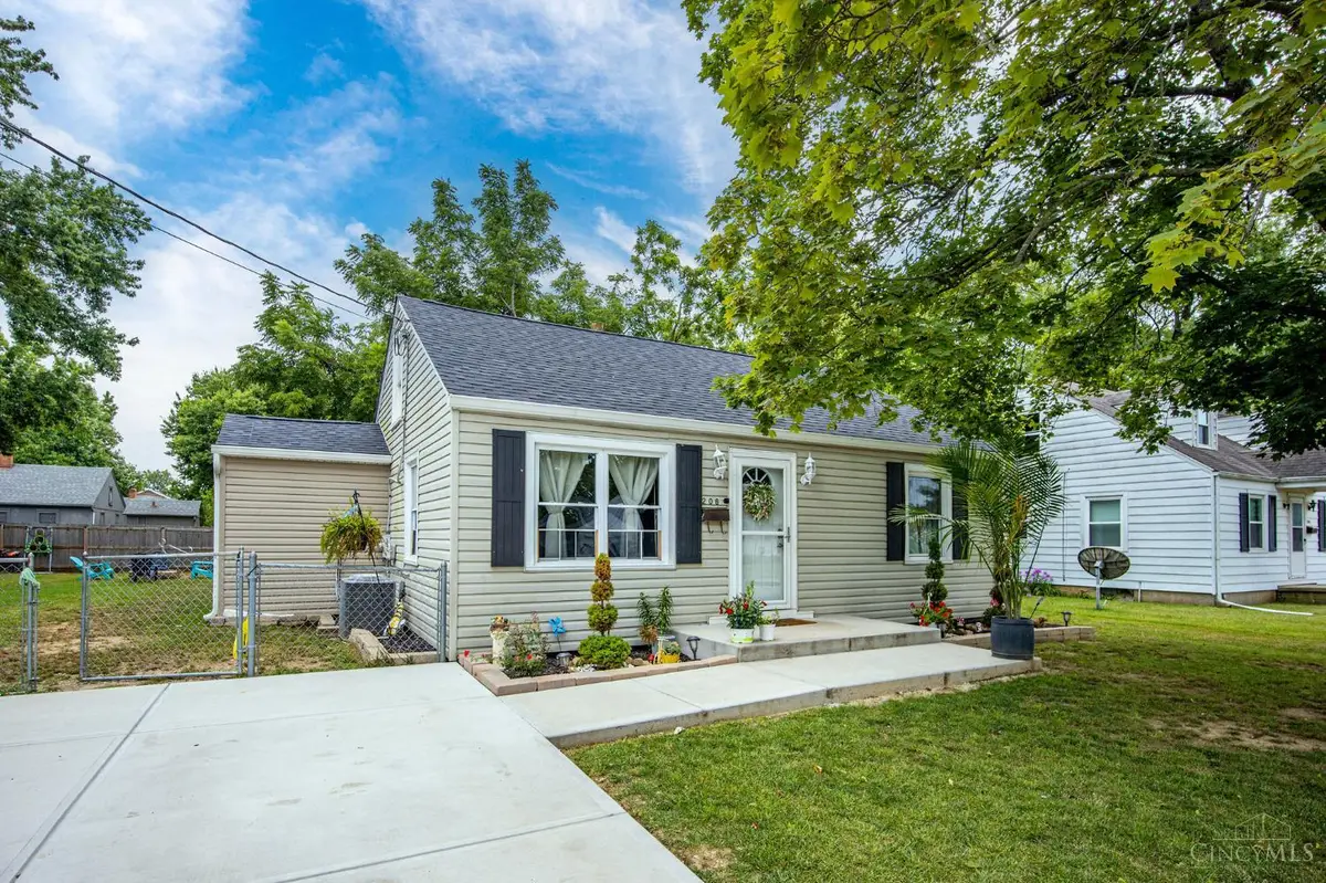 206 Douglas Avenue, Trenton, OH 45067 - #1