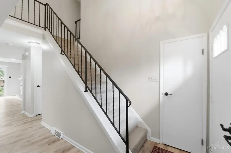 4101 Turf Lane, Cincinnati, OH 45211 - #3