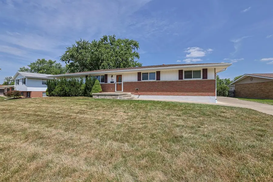 1061 Cottage Court Drive, Fairborn, OH 45324 - #2