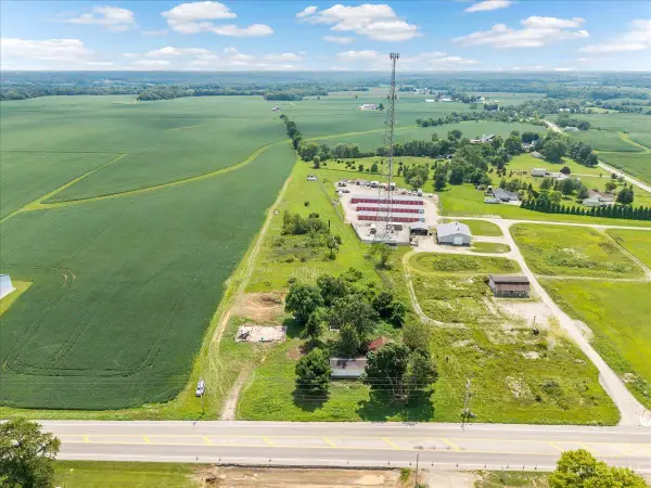 6905 W State Route 73, Chester Twp, OH 45177