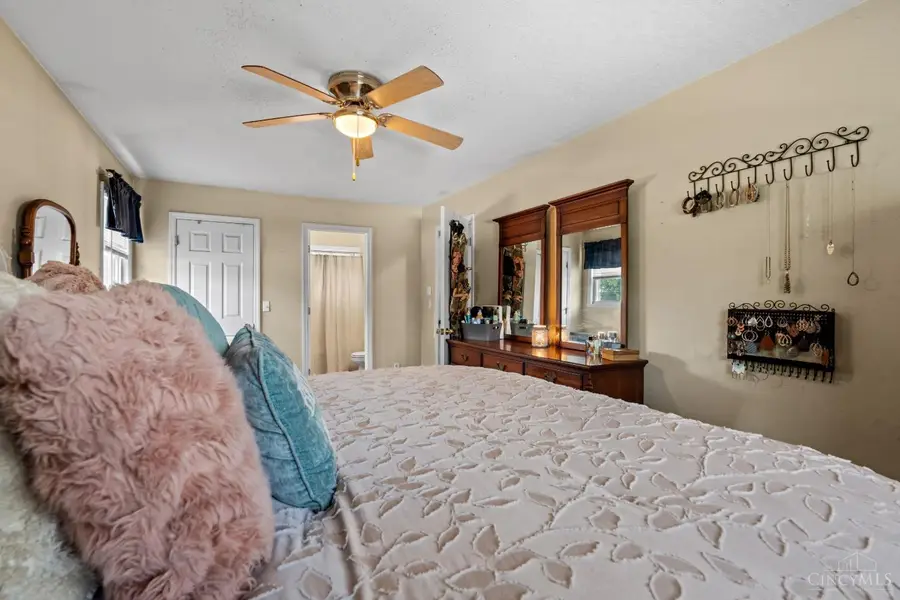 8878 Twincreek Drive, Franklin, OH 45005 - #2