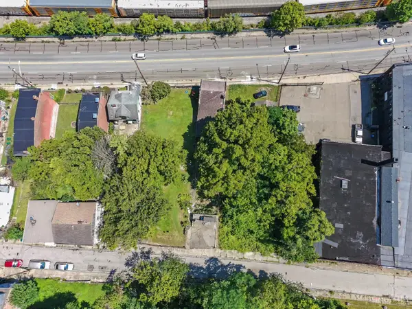 2480 River Road, Cincinnati, OH 45204