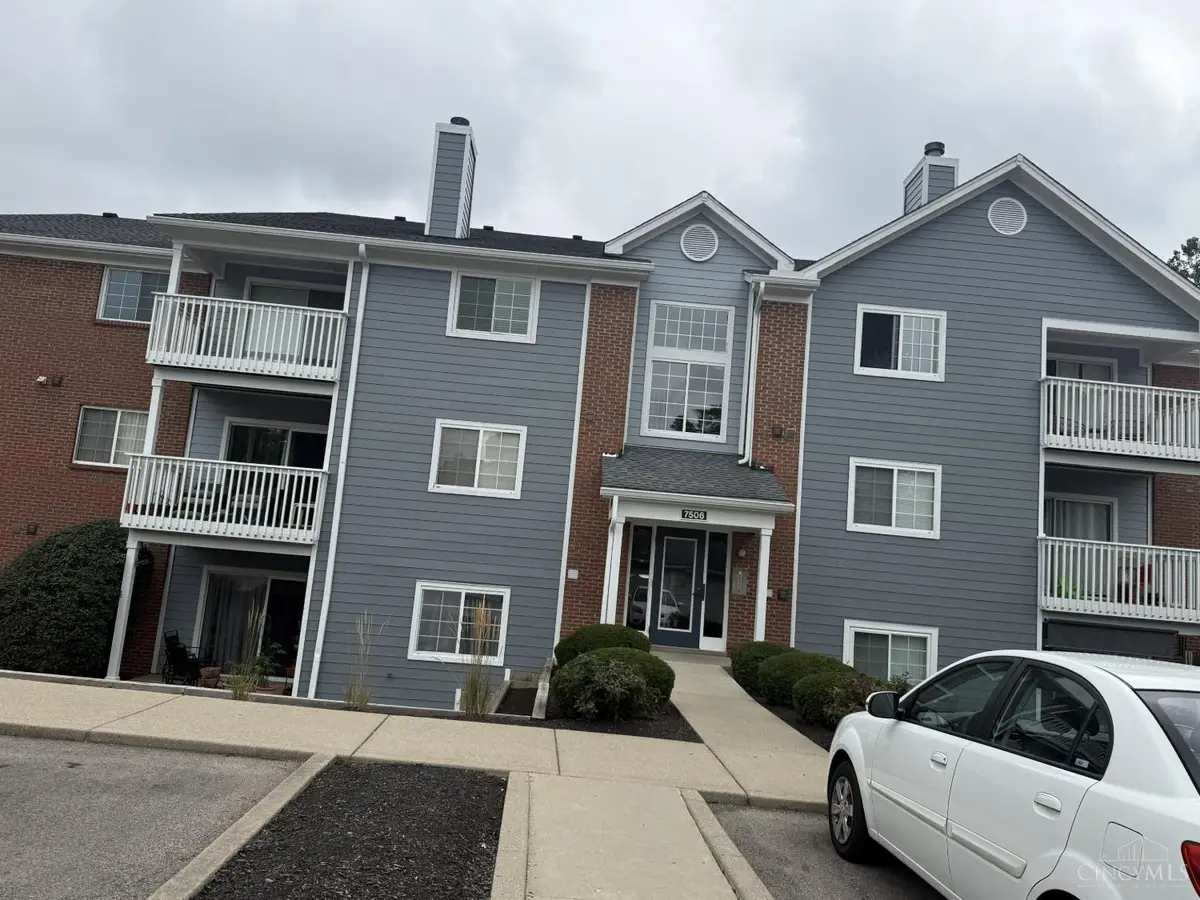 7506 Shawnee Ln Apt 369, West Chester, OH 45069 - #1