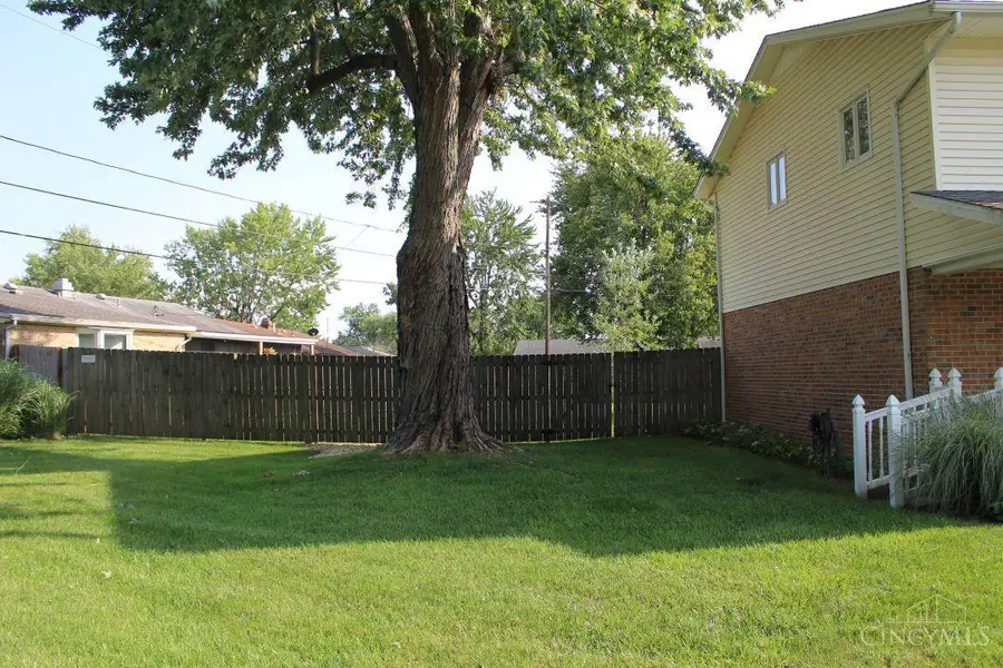 1060 Mayfair Dr, Wilmington, OH 45177 - #3