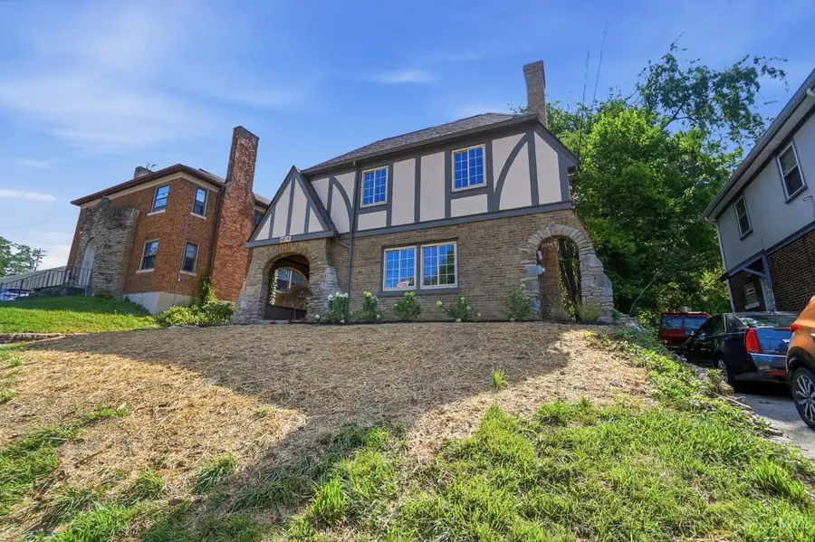 6514 Tyne Avenue, Cincinnati, OH 45213 - #2