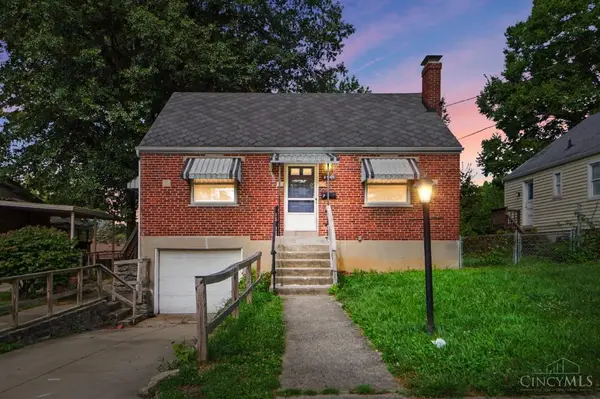 2945 Royal Glen Drive, Cincinnati, OH 45239