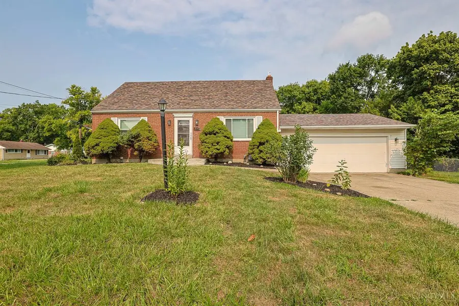 556 Grandin Avenue, Springdale, OH 45246 - #2