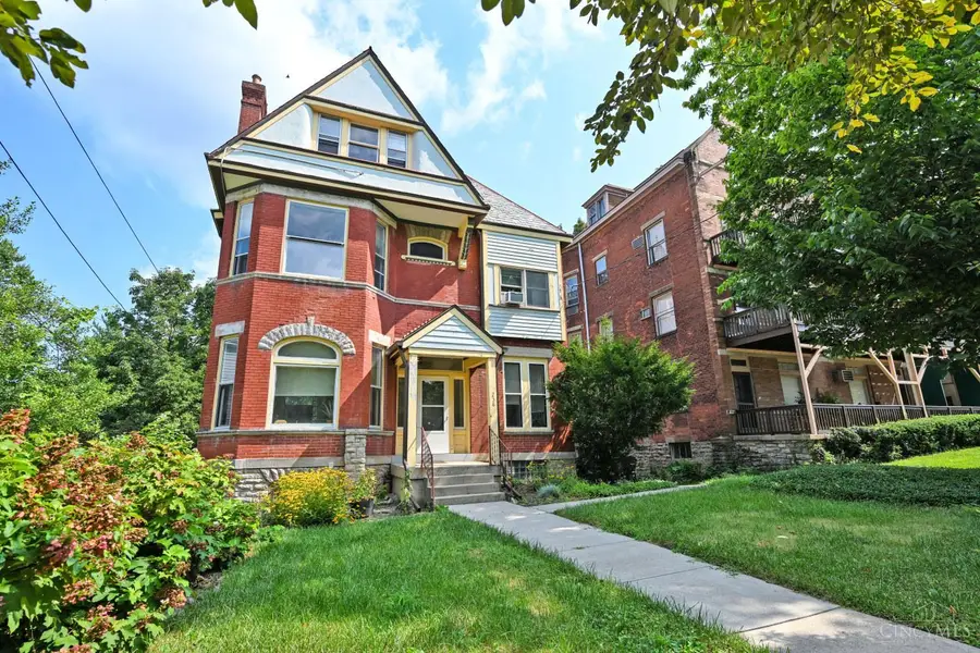 236 Loraine Avenue, Cincinnati, OH 45220 - #2