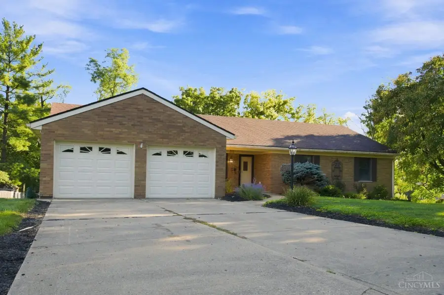 4266 Marcrest Drive, Cincinnati, OH 45211 - #2