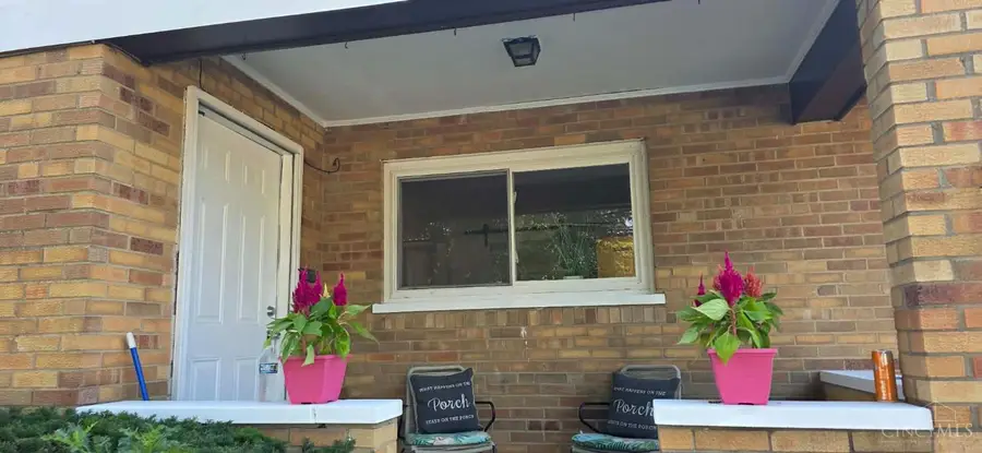 6760 Golfway Drive, Springfield, OH 45239 - #2
