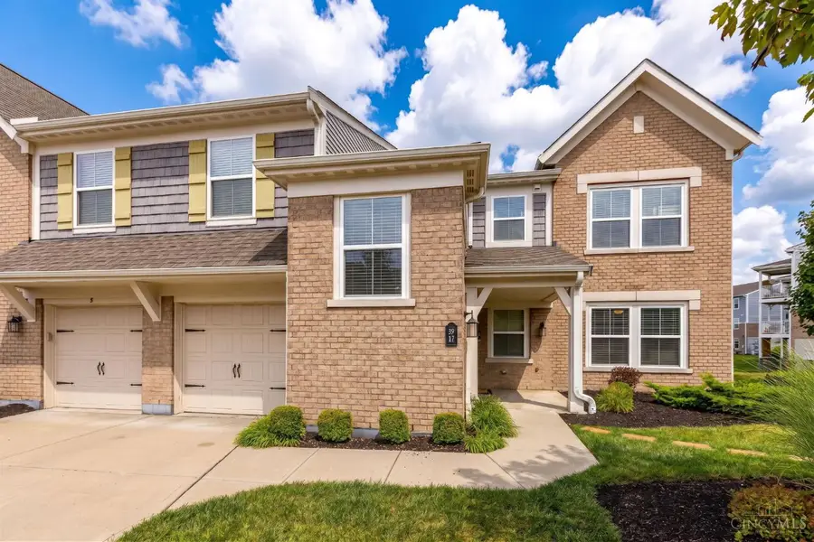 37 Old Pond Road, Springboro, OH 45066 - #2