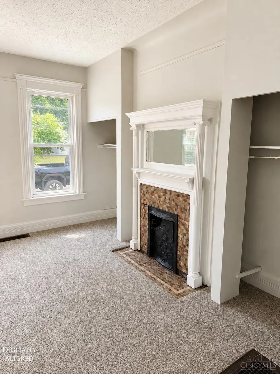 209 Walnut Street, Hamilton, OH 45011 - #2