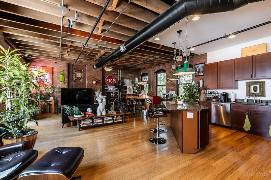 214 E Fourteenth Street #4B, Cincinnati, OH 45202 - #2