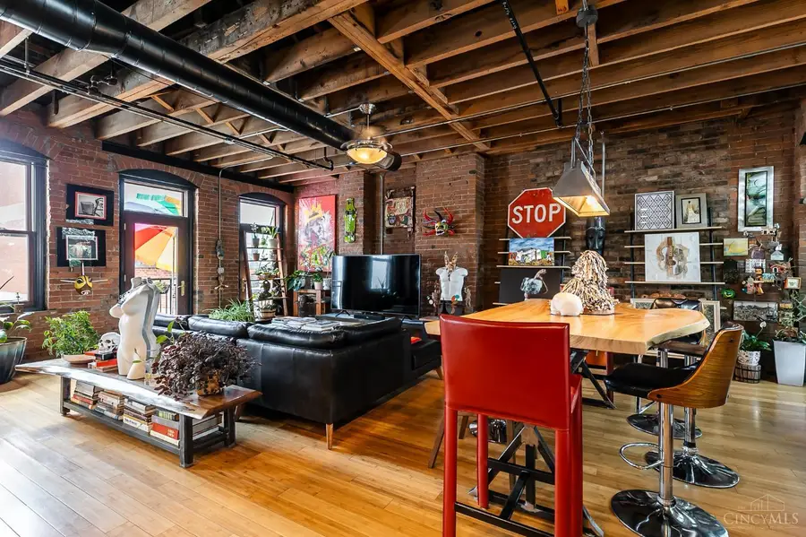 214 E Fourteenth Street #4B, Cincinnati, OH 45202 - #3