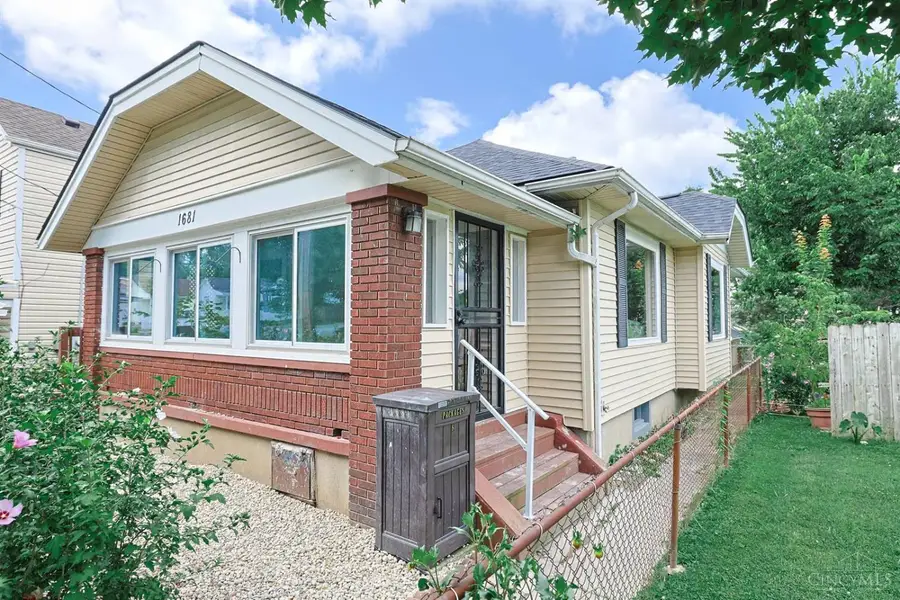 1681 Kahn Avenue, Hamilton, OH 45011 - #3