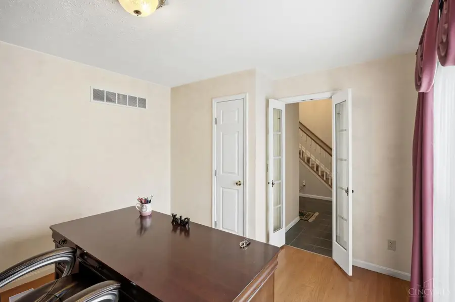 5790 Willowcove Drive, Cincinnati, OH 45239 - #3