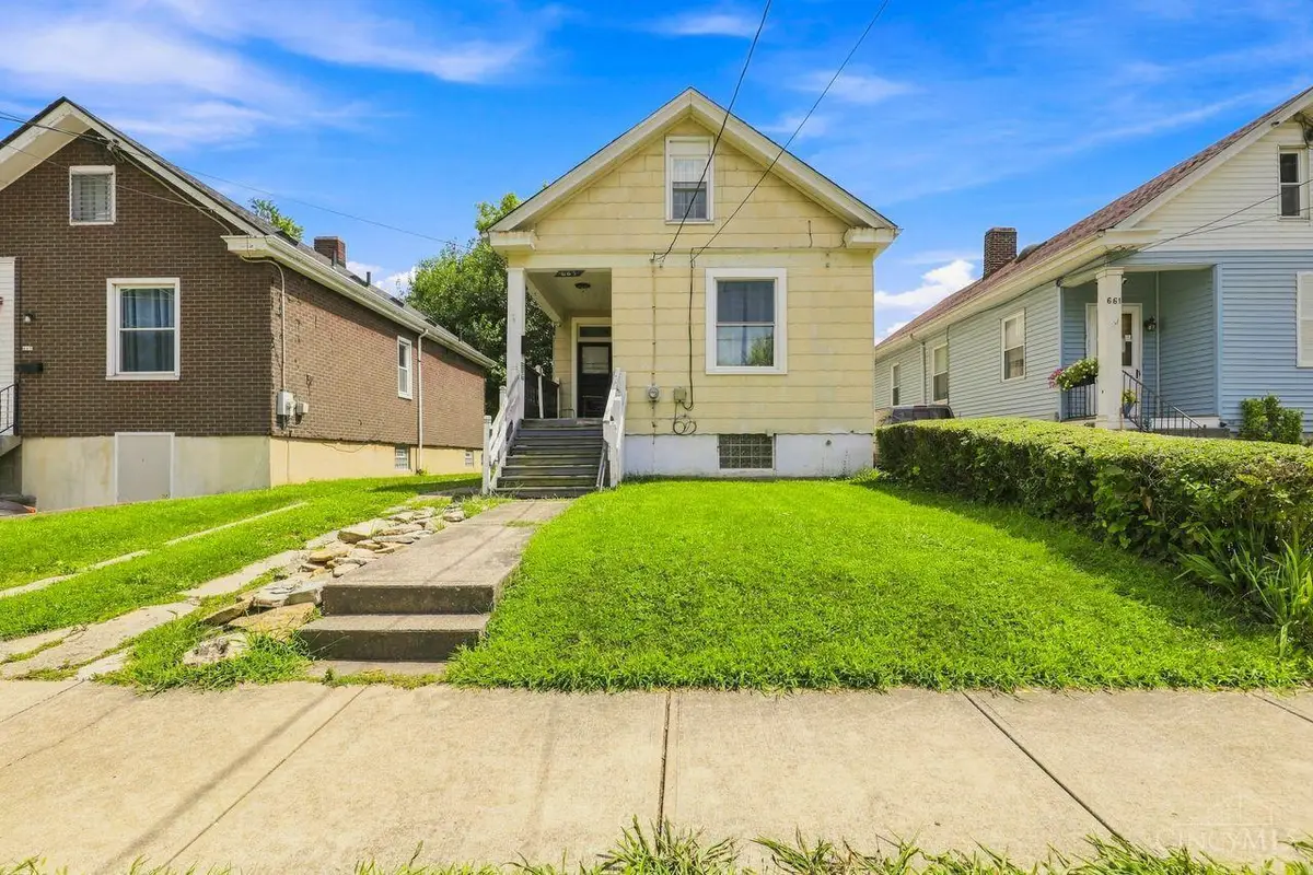 663 Elliott Avenue, Arlington Heights, OH 45215 - #1