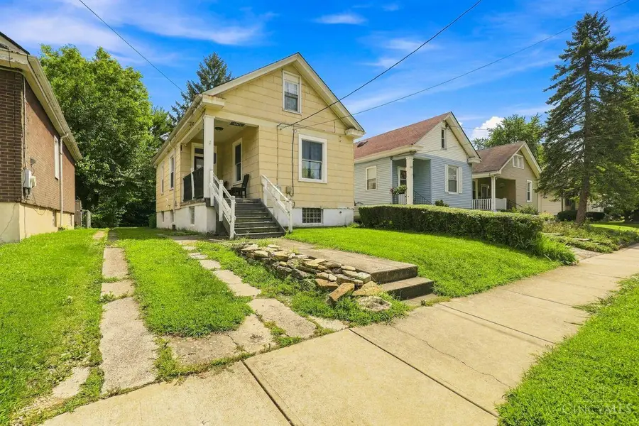 663 Elliott Avenue, Arlington Heights, OH 45215 - #3