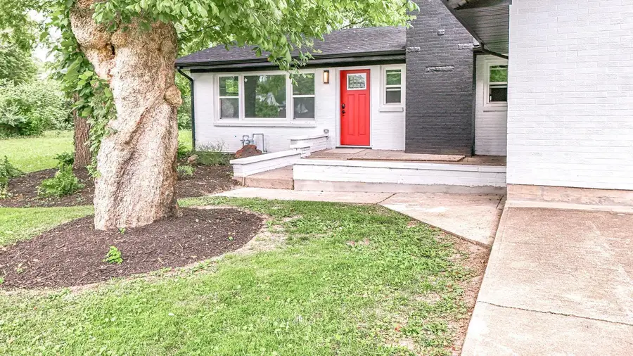 804 Eaton Avenue, Middletown, OH 45044 - #3