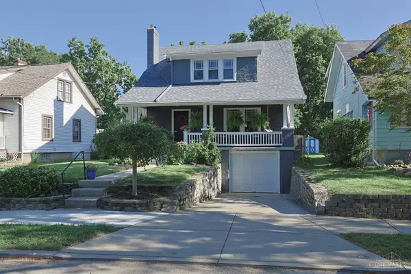 22 Hillsdale Avenue, Cincinnati, OH 45216