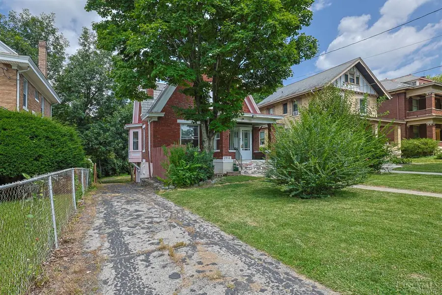 2916 Harrison Avenue, Cincinnati, OH 45211 - #2