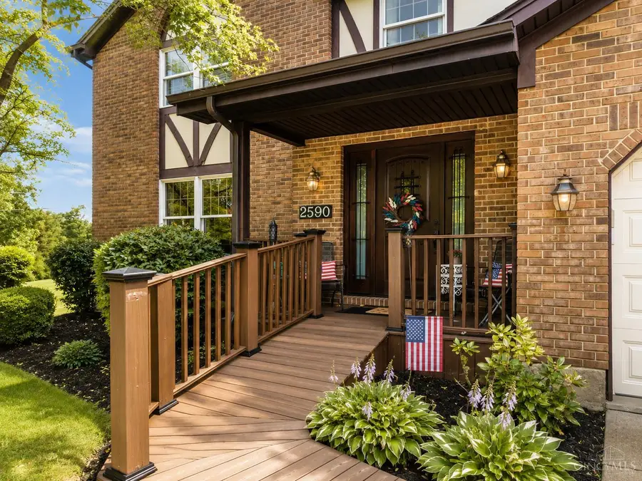 2590 Westbourne Drive, Cincinnati, OH 45248 - #2