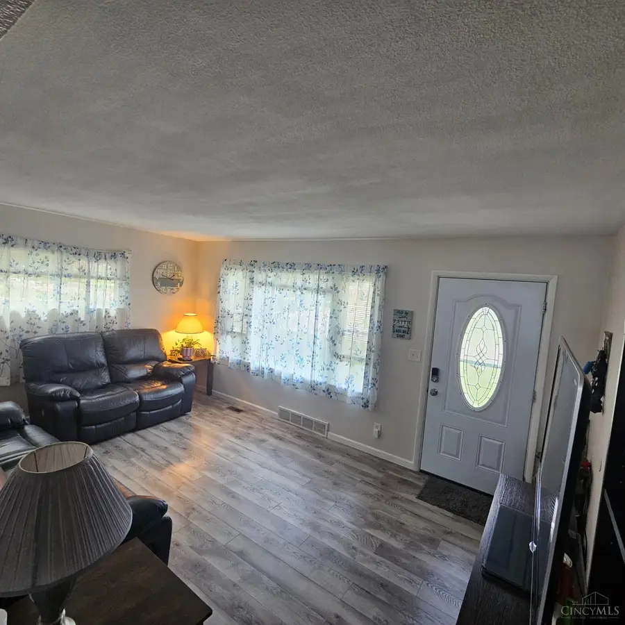 4854 Fairfield Avenue, Fairfield, OH 45014 - #3