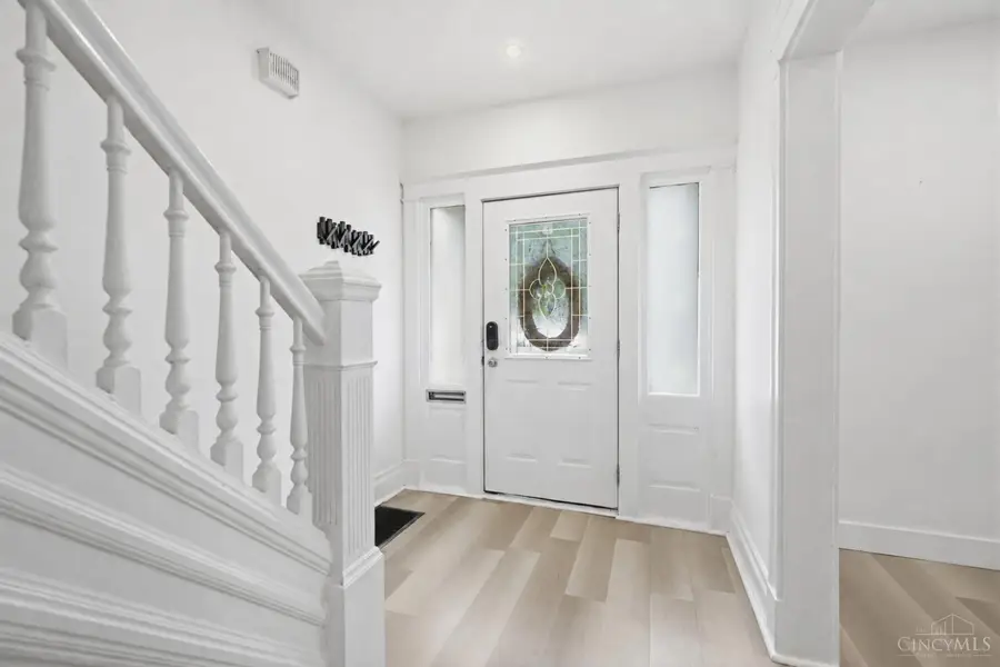 2560 Hackberry Street, Cincinnati, OH 45206 - #3