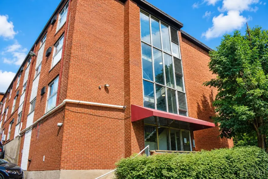 650 Straight Street, Cincinnati, OH 45219 - #3