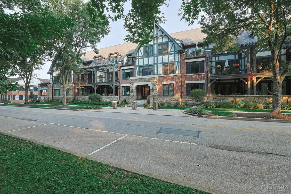3942 Miami Road #203, Mariemont, OH 45227 - #1