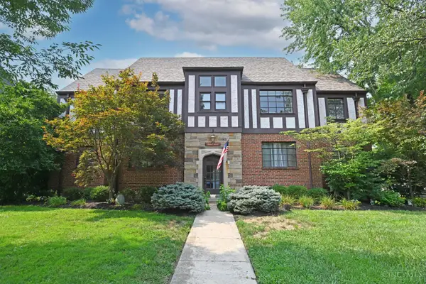 3731 E Center, Cincinnati, OH 45227