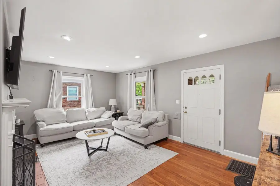 6301 Cambridge Avenue, Cincinnati, OH 45230 - #3