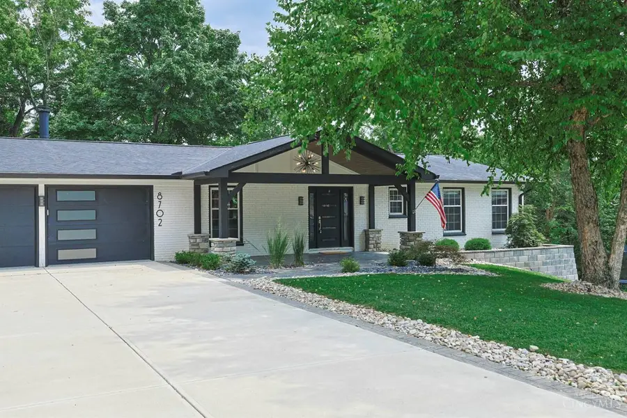 8702 Appleknoll Lane, Cincinnati, OH 45236 - #3