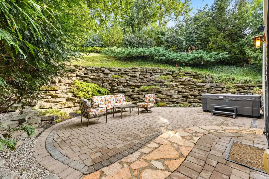 608 Rushton Road, Cincinnati, OH 45226 - #3