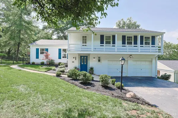 4006 Miami Rd, Mariemont, OH 45227