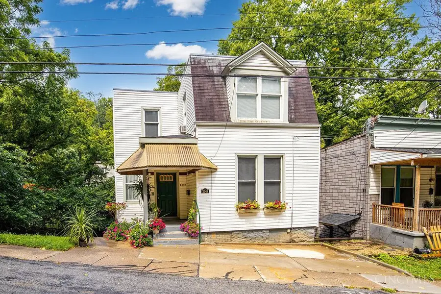 2549 Trevor Place, Cincinnati, OH 45225 - #2