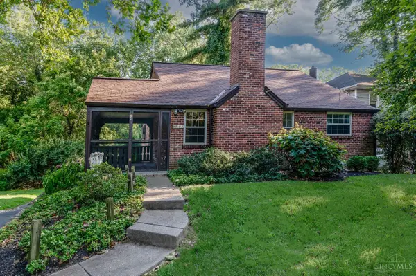 5941 Wayside Avenue, Cincinnati, OH 45230