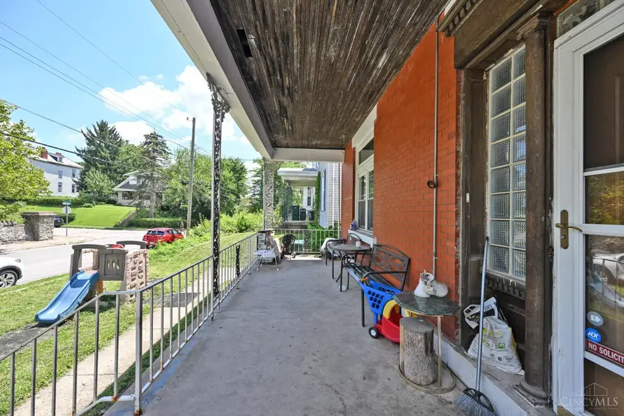 935 Woodlawn Avenue, Cincinnati, OH 45205 - #3