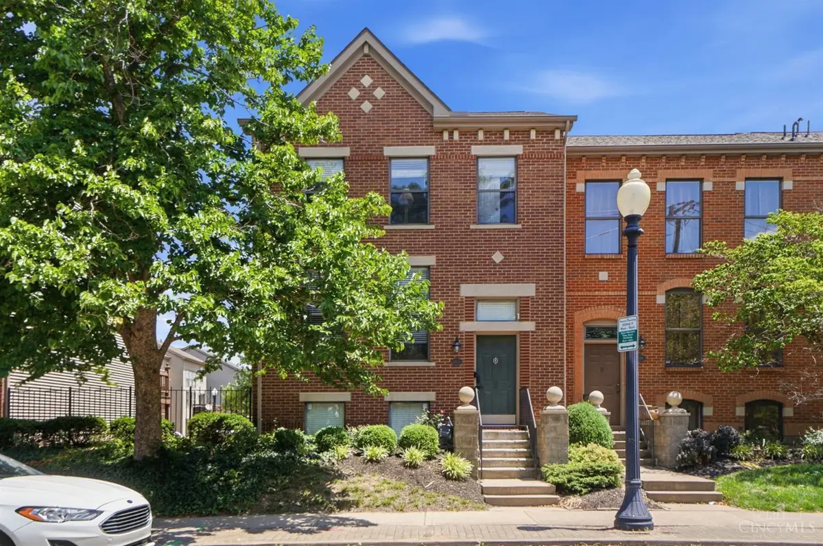 1008 John Street, Cincinnati, OH 45203 - #1