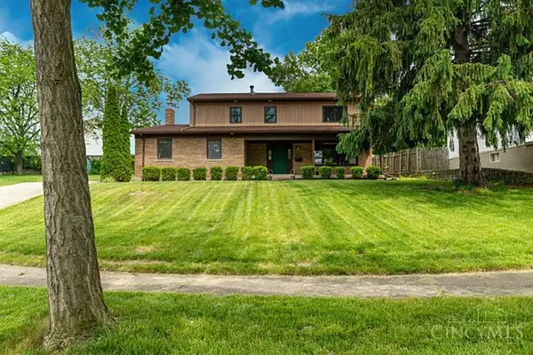 5558 Foxrun Court, Cincinnati, OH 45239