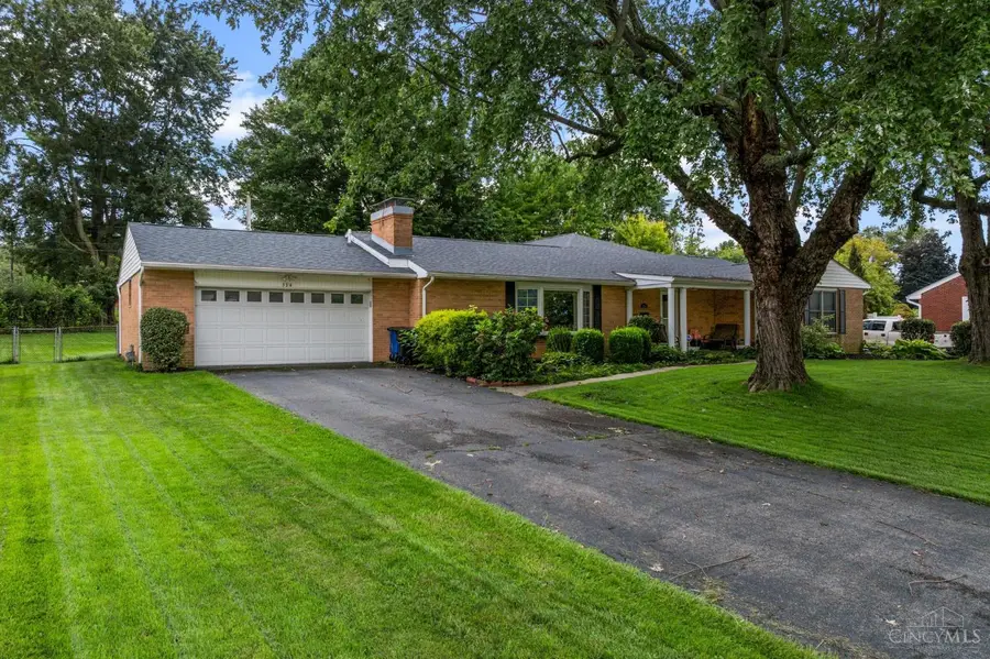 324 Hiatt Avenue, Wilmington, OH 45177 - #2