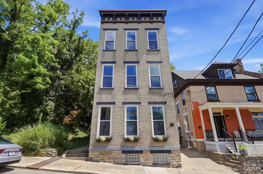 1810 Walker Street, Cincinnati, OH 45202 - #2
