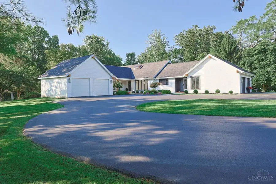 10600 Indian Woods Drive, Montgomery, OH 45242 - #2