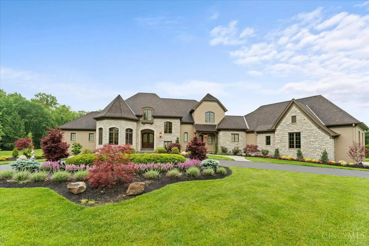 9020 Whisperinghill Drive, Cincinnati, OH 45242 - #1