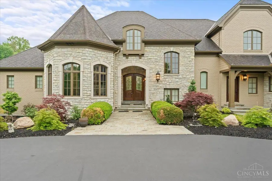 9020 Whisperinghill Drive, Cincinnati, OH 45242 - #2