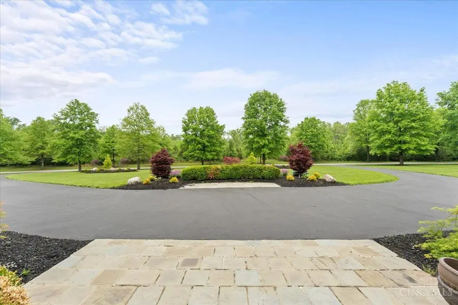 9020 Whisperinghill Drive, Cincinnati, OH 45242 - #3