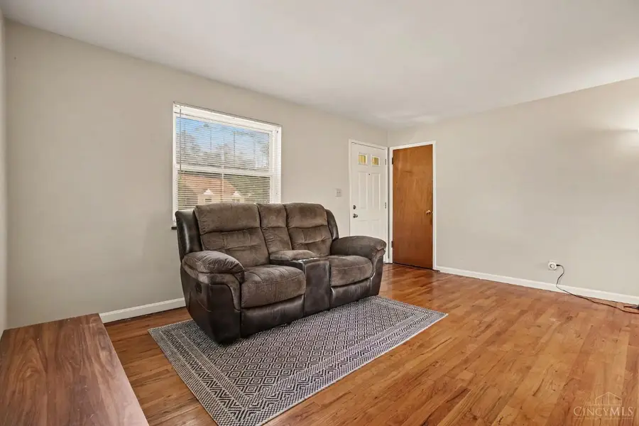 8893 Monsanto Drive, Finneytown, OH 45231 - #3