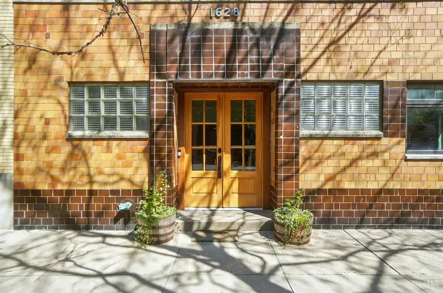 1628 Central Parkway, Cincinnati, OH 45202 - #3